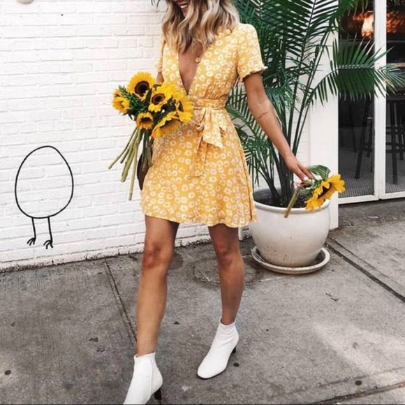 Meet your Posher, Allison - Picture 1 of 1